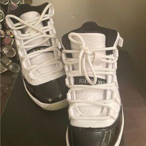 Jordan 11 Retro Size 1 Y